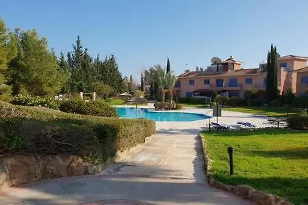 Limnaria - Luxurious, Spacious 3 Bed With Pool Views Apartament Pafos