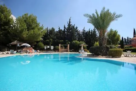 Limnaria - Luxurious, Spacious 3 Bed With Pool Views * Paphos